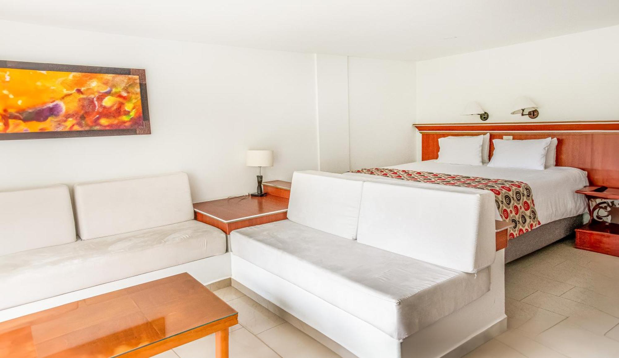 Hotel Los Recuerdos กัวตาเป ภายนอก รูปภาพ Junior Suite